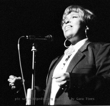 La chanteuse américaine de blues et de soul Roberta Flack en concert à Deauville (Normandie, France) en juillet 1992.