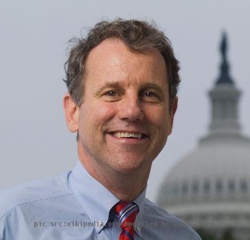 Official photo of Senator Sherrod Brown (D-OH).