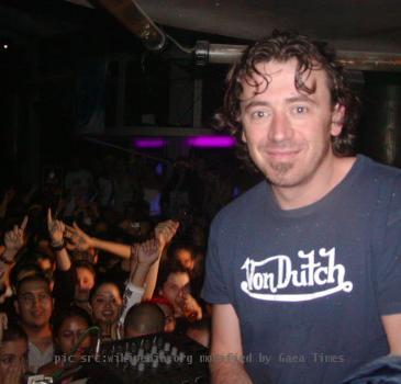 I took this picture during a Benny Benassi concert back in July 2004 in El Salvador. Feel free to use the image for anything and if you have any questions regarding its usage let me know.