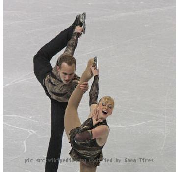 Caydee Denney & Jeremy Barrett (USA) at the 2009 Four Continents Championships.