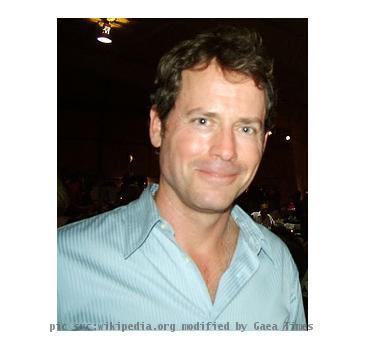 Greg Kinnear