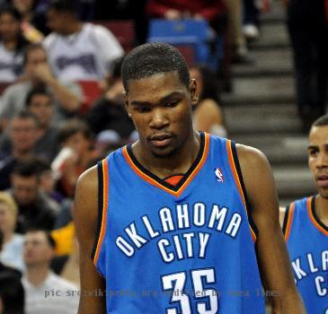 Kevin Durant of the Oklahoma City Thunders at ARCO Arena.