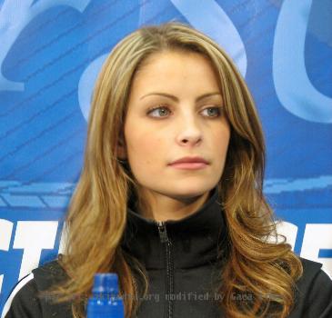 Photo of the figure skater wTanith Belbin.