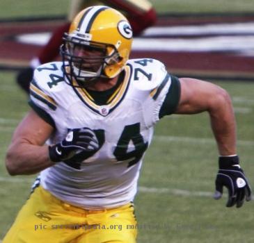 Green Bay Packers defensive end Aaron Kampman in action in a preseason game against the San Francisco 49ers on August 16, 2008.