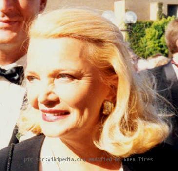 Gena Rowlands on the red carpet at the 1992 Emmy Awards