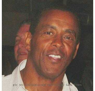 Pitt Football Alums Tony Dorsett at Gino Torretta