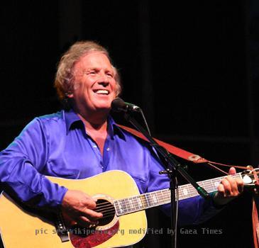 Don McLean in concert, Westport, 2009