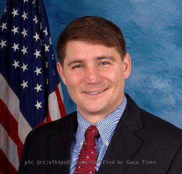 Official portrait of United States Congressman John Boccieri.