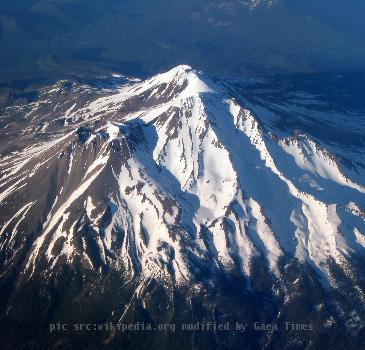 Aerial photo of Mount Shasta