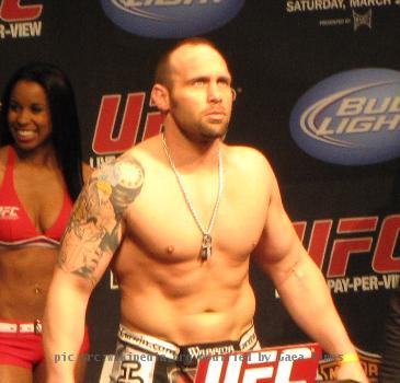 Shane Carwin Photo - Shane Carwin at the UFC 111 weigh-ins.