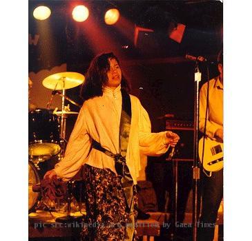 Natalie Merchant from 10,000 Maniacs at the Harvest Moon Saloon in 1984