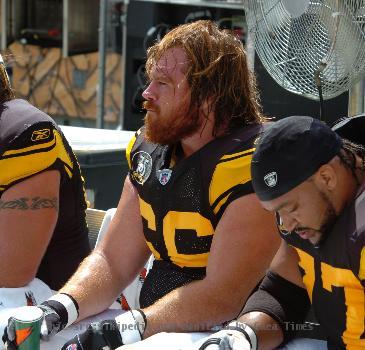 Alan Faneca in a Pittsburgh Steelers throwback uniform - September 16, 2007