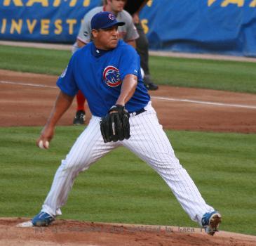 Carlos Zambrano of the Chicago Cubs pitching (cropped).