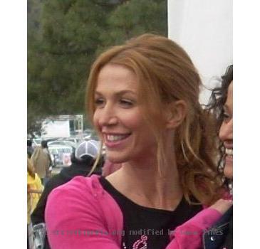 Actress Poppy Montgomery ("Without a Trace") - Susan G. Komen Race for the Cure, Pasadena.