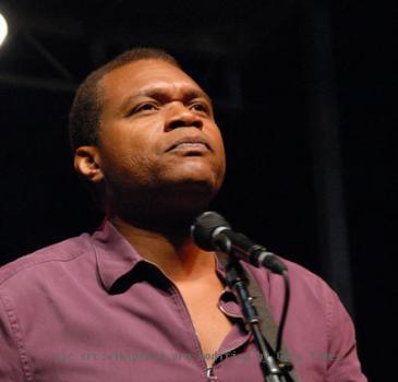 Robert Cray in concert in Austin Texas, March 4, 2007. Photo by Steve Hopson. More information about photographer and more photos at