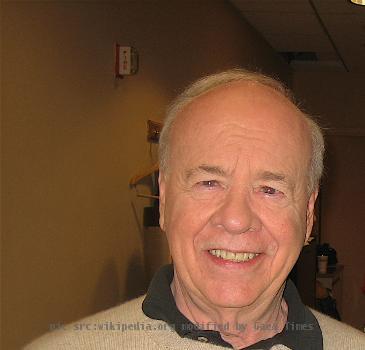 Actor Tim Conway (left)