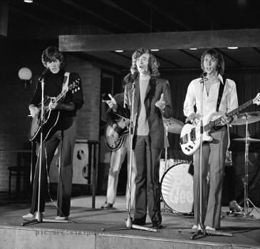 The Bee Gees in Dutch television show Twien (1968)