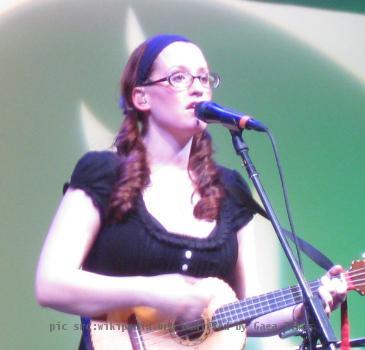 Photo of Ingrid Michaelson during a performance in Menomonie, Wisconsin, United States.