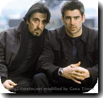 MEN IN BLACK Pacino and Farrell hit the benchmark in   The Recruit