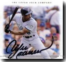 Andre Dawson Andre Dawson Autograph on a 1996 Upper Deck   102