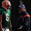 Frank Ordo�ez The Post StandardSU assistant head coach Bob Casullo makes a point wiith receiver Da Mon Merkerson during spring practice Syracuse NY Syracuse University assistant head Frank Ordo�ez The Post StandardSU assistant head coach Bob Casullo makes a point wiith receiver Da Mon Merkerson during spring practice Syracuse NY Syracuse University assistant head