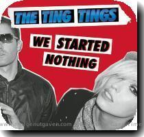 Britiske The Ting Tings  albumdebuterer p� en s�rdeles overbevisende m�te  Har du fulgt litt med p� Morgenutgaven har du allerede f�tt med deg at du h�rer l�ta Shut Up And Let Me Go