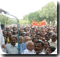 At the call of United Forum of Bank Unions  bank employees and officers all over the country continued their strike for the 2nd day today and the strike has turned out to be a repeat success