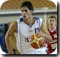 teams  Budinger is a freakish athlete who never really lived up to the hype at Arizona but he gets a new start in New Orleans  22  Portland Trail Blazers  from Dal    Omri Casspi  F  Israel  Portland has traded the 24th pick and two second round picks  Apparently they are all over this bum named Omri Casspi from Israel  So in a d ckmove they leapfrog the Kings  who were also