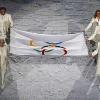 <p>Actor Donald Sutherland first R carries the Olympic flag with seven other citizens of Canada during the opening ceremony of the Vancouver 2010 Winter Olympics February 12 2010 REUTERS David Gray < p> <p>Actor Donald Sutherland first R carries the Olympic flag with seven other citizens of Canada during the opening ceremony of the Vancouver 2010 Winter Olympics February 12 2010 REUTERS David Gray < p>