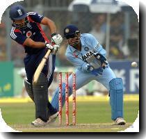 mixes up his pace just to make it difficult for the batsmen and Sami Patel stares down four dot balls  An excellent powerplay over for India   just not good enough from England  179 5 Ravi Bopara on his way to his highest ODI score of 60 Bowling change Zaheer replaces Sehwag