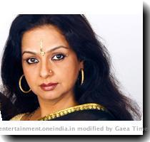 Wednesday  July 25  2007 Neelima Azim who became famous for her vivacious portrayals in the 80s and the early 90s is making a grand comeback  in the Star show Aek chabhi hai padoss mein   And quite befitting her