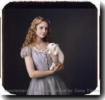 mia wasikowska as alice First look at the teaser trailer for Tim Burton s Alice in Wonderland