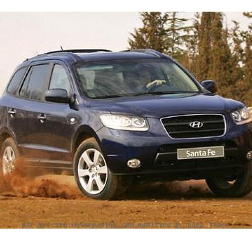 Daniel Seijo 27 de marzo de 2006 La nueva versi�n del Hyundai Santa Fe ya est� disponible en los concesionarios  Ha mejorado bastante en todos los aspectos respecto a su predecesor  adem�s de haber crecido  4 6 metros de