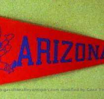 issue  sorry but memory fails me at this moment  issued by either Armour Meats  Leaf Gum or Bazooka   approx  9 75  long  bright and clean  near mint plus to mint  10 00 pennant  ARIZONA   blue on red  stiffer style felt  blue border with red tassels  large illustration of school comic style WILDCAT mascot  approx  30  long  late 1970 s to 1980 s vintage  unused