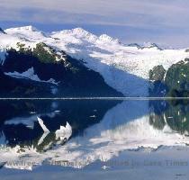 milion? kilometr? ?tvere?n�ch  Alaska je p?ev�?n? velikou p?�rodn� rezervac�  kter� skr�v� spoustu bohat� fauny a fl�ry  Krom? jin�ho m� tak� velk� z�soby ropy  Dostupn� rozli?en� 1600x1200