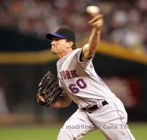 Scott Schoeneweis  wife Gabrielle found dead Gabrielle Dawn Schoeneweis  the wife of Arizona Diamondback s pitcher Scott Schoeneweis has been found dead at their Phoenix home  39 year old Gabrielle was found on the floor in the family