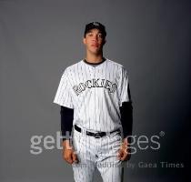 And doesn t he look amused