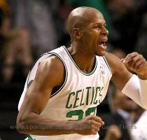 Ray Allen rettet Celtics Serie Ray Allen h�lt Bostons Serie am Leben  Foto  Bongarts Getty Images  Mit einem  Buzzer Beater  hat Ray Allen die Siegesserie der Boston Celtics am Leben erhalten  Beim 100 99 in