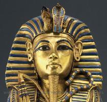 May 4  2009 Susie   I went to see the King Tut exhibit at the Dallas Museum of Art  King Tut is pretty famous for a 19 year old