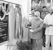 NEW FACILITY  Governor T N  Chaturvedi inaugurating the library building of the Karnataka State Open University  KSOU  in Mysore on