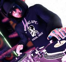 Dj Shadow dans Dj Hero Vous avez s�rement d�j� entendu parl� du prochain jeu dans la veine des jeux de musique comme Guitar Hero et Rock Band  Il s agit de Dj Hero  qui vous laissera prendre la place  vous