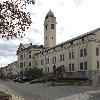 you interpret knowledge   explained Major Susan P  Kellett Forsyth  one of the first female graduates of West Point  El hecho de que haya un n�mero tan elevado de bases militares que  como Leavenworth   se encuentren ubicadas en el centro y sur de Estados Unidos contribuye a apartar a�n m�s a los soldados de la forma de pensar de las elites residentes en las ciudades costeras
