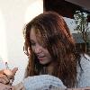 d?o r?t vui v?  Miley lu�n d�nh nh?ng ng�y cu?i tu?n cho gia ?�nh m�  Khi g?p m?t fan h�m m?  Miley ?� kh�ng ng?n ng?i ??ng l?i k� cho anh ta  Th�n thi?n v?i fan h�m m?