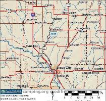 Sanidumps com   Iowa RV dumps listed by town  Free RV Camping In Iowa The following are a few examples of free RV camping locations available throughout Iowa  AKRON Free overnight RV parking in City Park Campground on State Highway 12 and Big Sioux River Road  Electricity  swimming  boating  and fishing