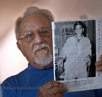 El avi�n de Cubana de Aviaci�n DC 3 circa en 1958  ARCHIVOS DE THE MIAMI HERALD Osiris Rosendo Mart�nez  sobreviviente del accidente del avi�n de Cubana secuestrado  muestra una foto de su convalecencia  Pedro Portal   El Nuevo Herald