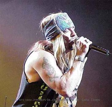 VH 1 Classics presents Skid Row  Vince Neil and Poison At the Universal Amphitheatre