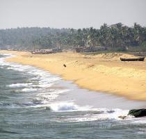 Near Nileshwar river  Happy Tourist Home  Nileshwar Where to eat   You may try the restaurants in these hotels or try local eatries  Language spoken   Malayalam  Tulu  Beary  Hindi  English Kasaragod become a seperate district on 24 May 1985  Kasaragod is bounded by western ghat hills in the east and in west by Arabian sea  Earlier Kasaragod used to be a trade center with export