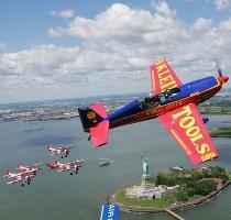 photos taken at the Jones Beach Air Show near New York City   From Memorial Day 2006  I believe   But since we can find them hosted here   let s use that guy s bandwidth  Here s a sample  Posted by joke du jour at 06 32 PM | Permalink | Comments  0