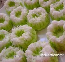 Aug 29  2009 The Ramadhan bazaar is just right outside my house  I tried looking for this mini green pandan chiffon cakes from the stalls but couldn t find it  None of the Malay Mak Cik sell this kuih