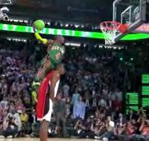 Weight  180 lbs    81 6 kg  College  Washington Years Pro  3 Nate Robinson jumped over Dwight Howard and used a kryptonite green ball to take home the 2009 Slam Dunk title  Krypto Nate took down super man with a cool jump over the back move  Viewers